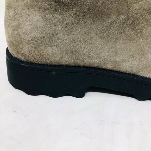 New WO Box, Aerosole Simple Gray Suede Slouch Boot - Picture 7 of 10